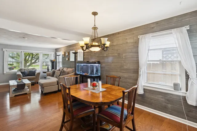 $469,000 | 2321 Lee Street, Evanston, IL 60202