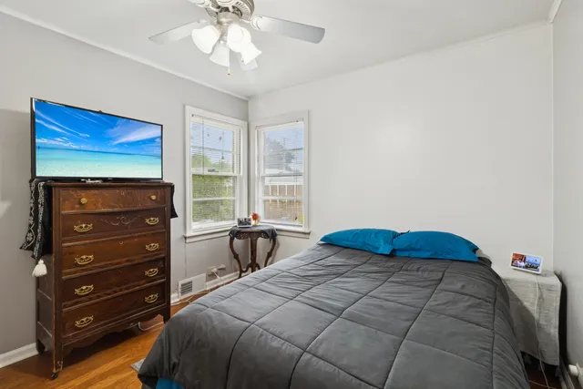 $469,000 | 2321 Lee Street, Evanston, IL 60202