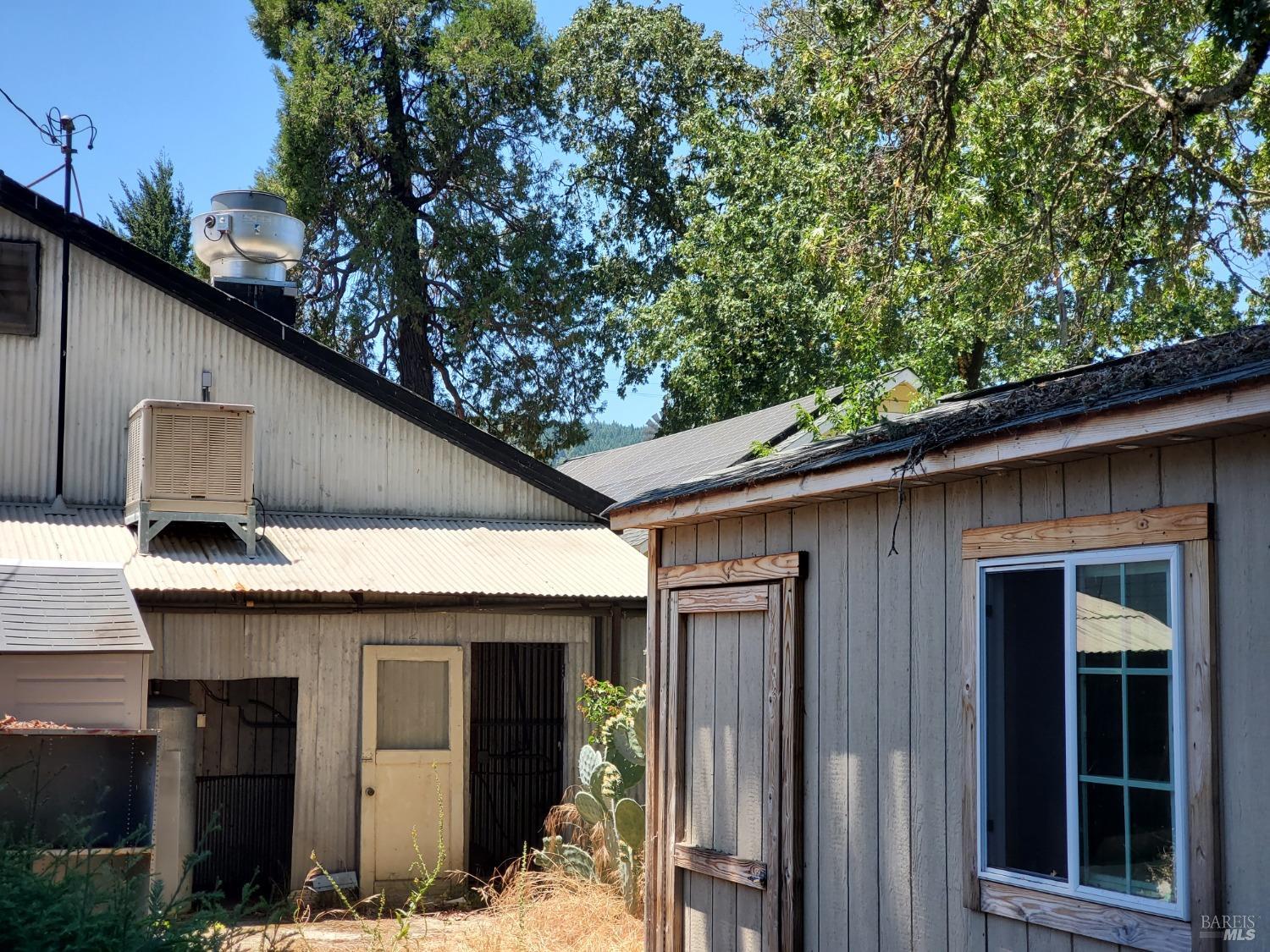 14211 Highway 128 Boonville, CA 95415 - Photo 27 of 30