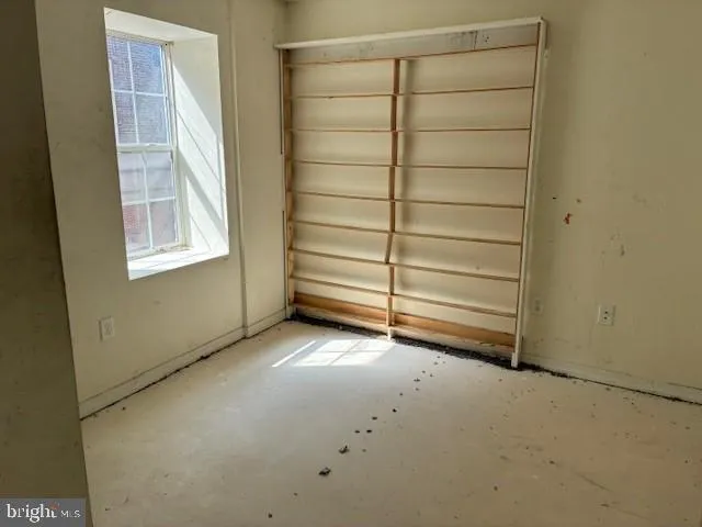 $74,500 | 183 East Broadway, Unit C8, Salem, NJ 08079