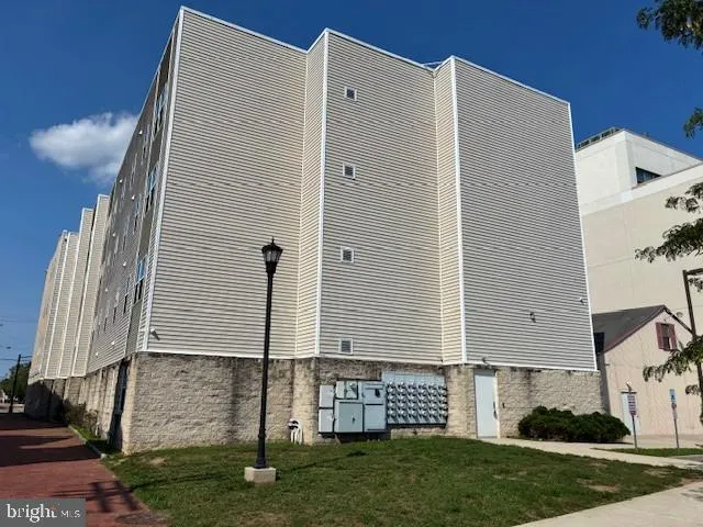 $74,500 | 183 East Broadway, Unit C8, Salem, NJ 08079