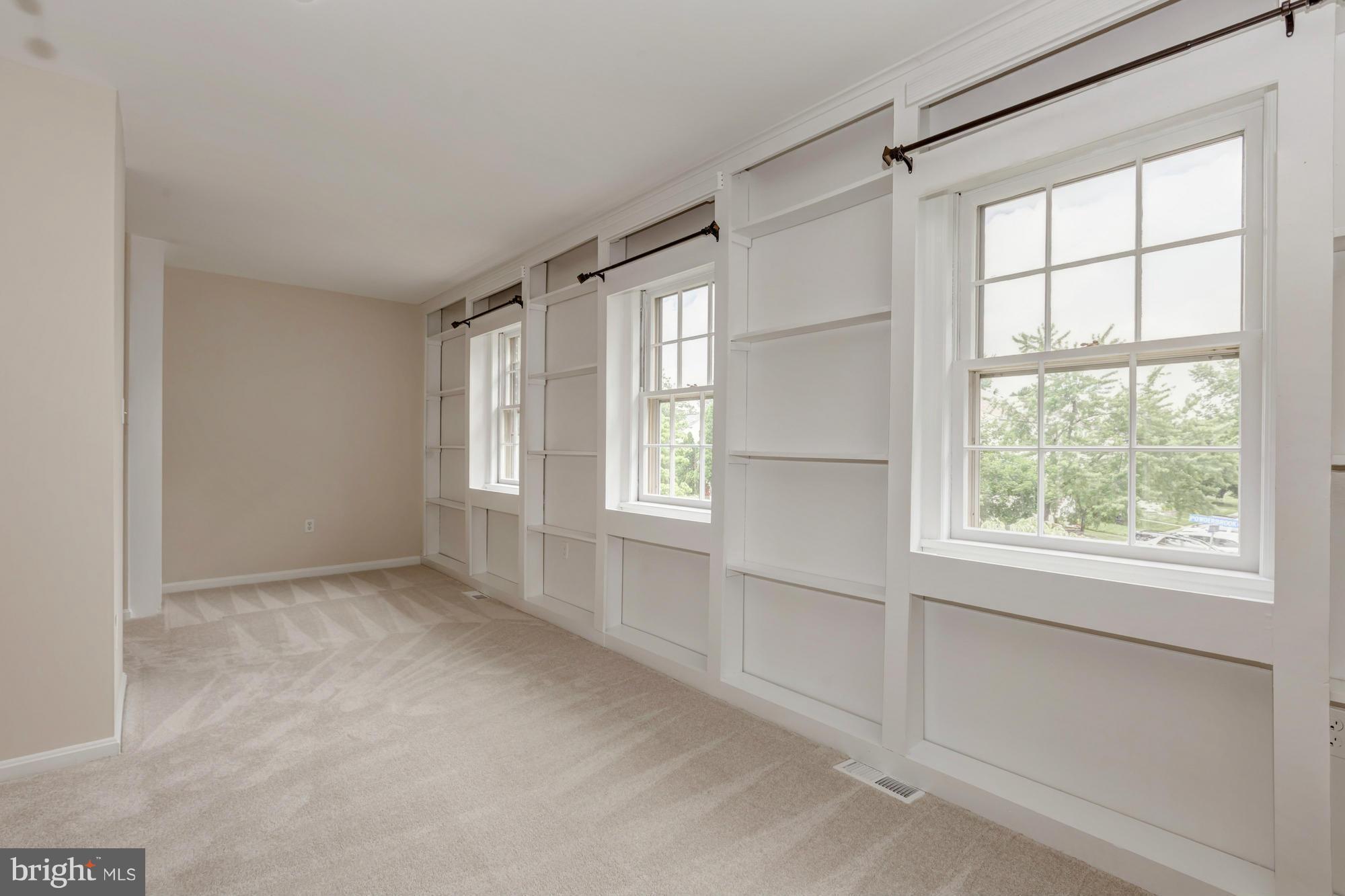 8096 Powderbrook Lane Springfield, VA 22153 - Photo 14 of 29 Bedroom (Master)