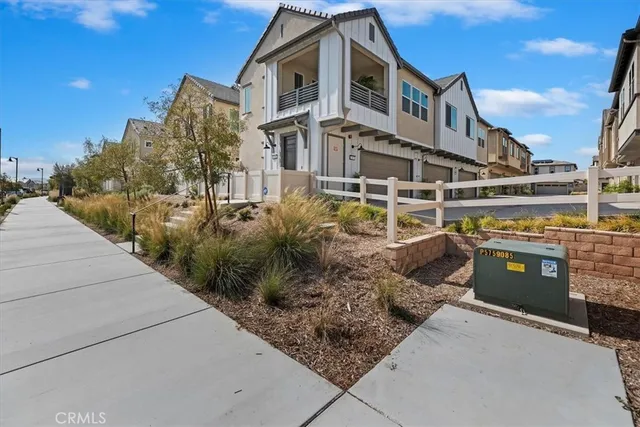 $570,000 | 32687 Brunello Way, Temecula, CA 92591