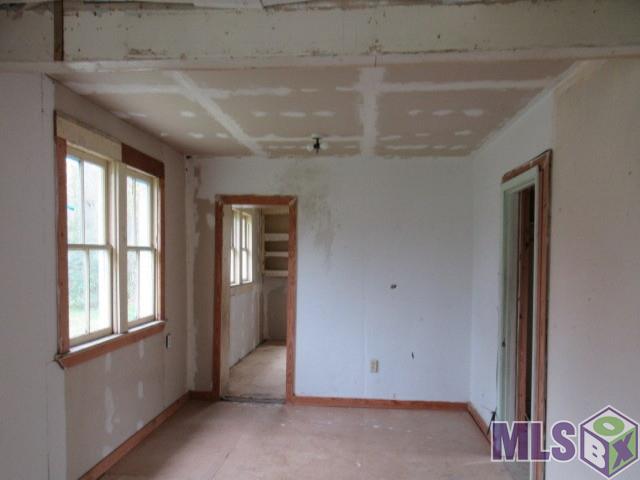 2106 68th Avenue Baton Rouge, LA 70807 - Photo 5 of 12 Gallery Image 5