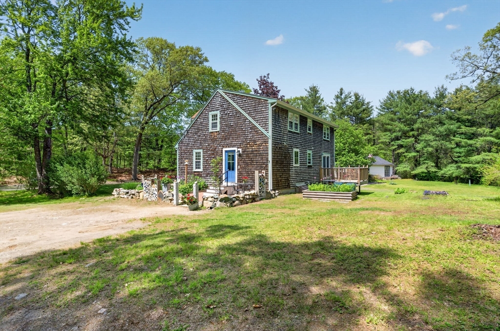 55 Lake Road Canton, MA 02021 - Photo 6 of 42
