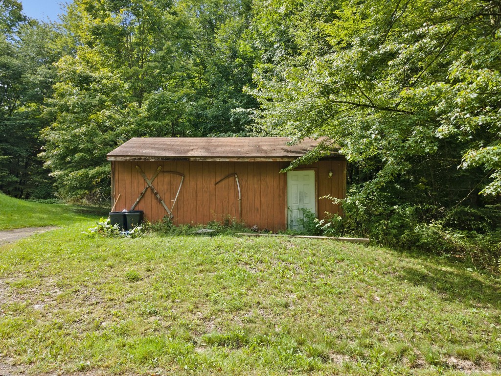 275 Ingraham Road Greene, NY 13778 - Photo 4 of 44 Gallery Image 4