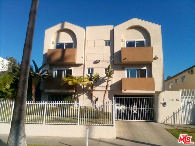 $2,650 | 140 North Berendo Street, Unit 2, Los Angeles, CA 90004