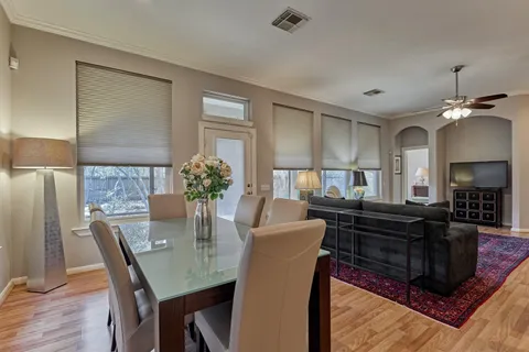 $375,000 | 59 West Bellmeade Place, The Woodlands, TX 77382
