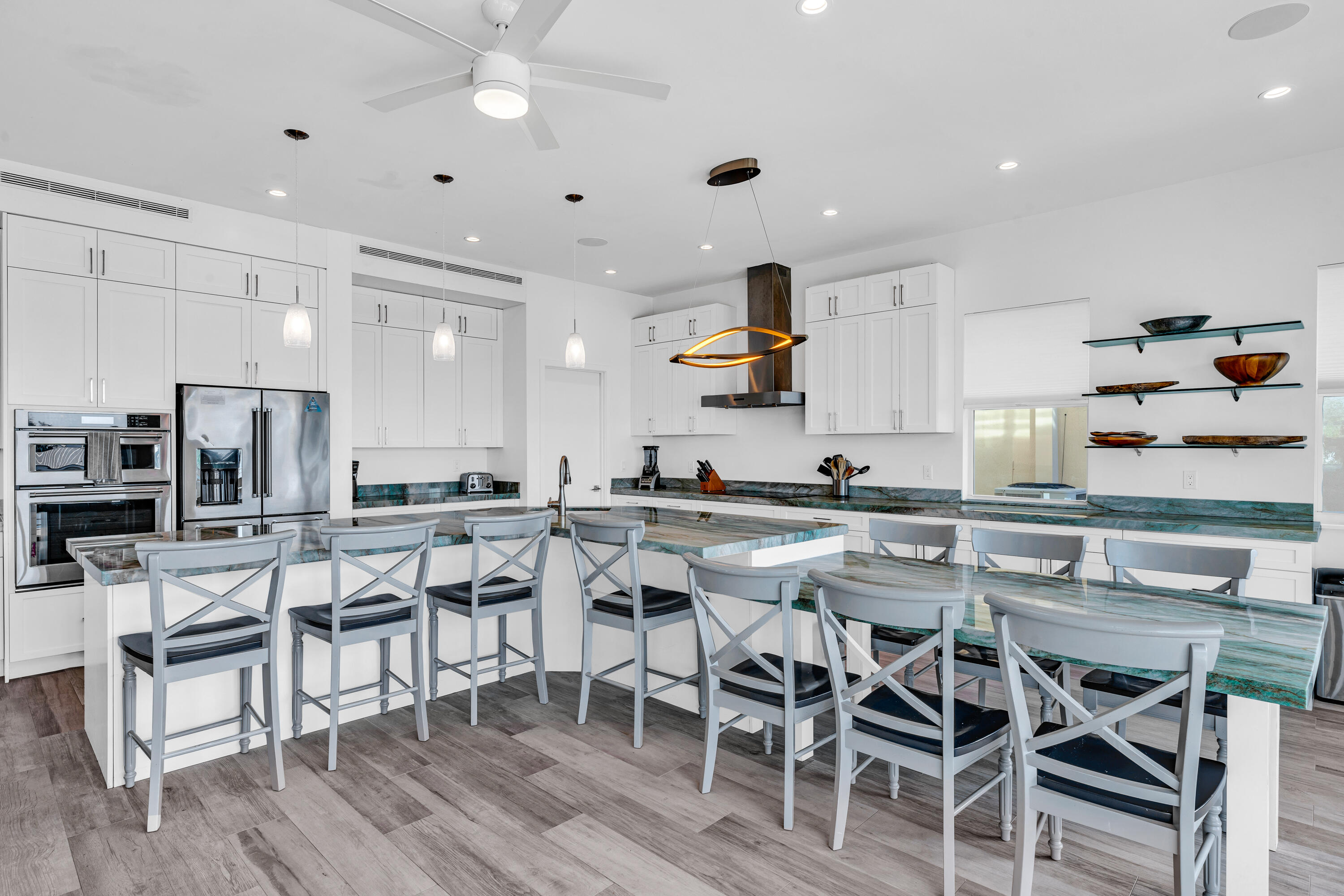 2010 Sombrero Beach Road Marathon, FL 33050 - Photo 17 of 55 Eat at kitchen bar