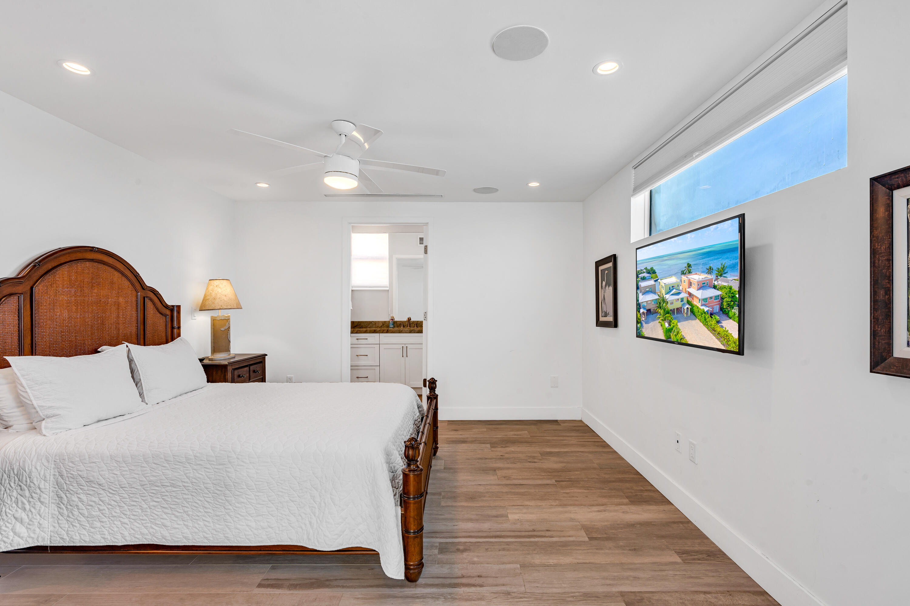 2010 Sombrero Beach Road Marathon, FL 33050 - Photo 39 of 55 Guest room 3