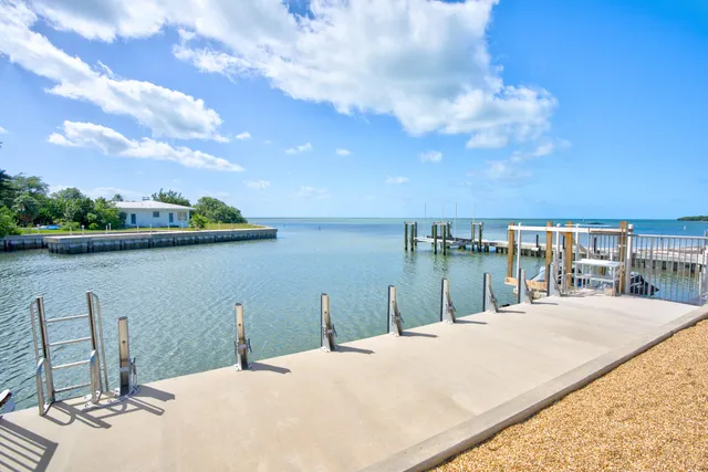 $4,175,000 | 2010 Sombrero Beach Road, Marathon, FL 33050