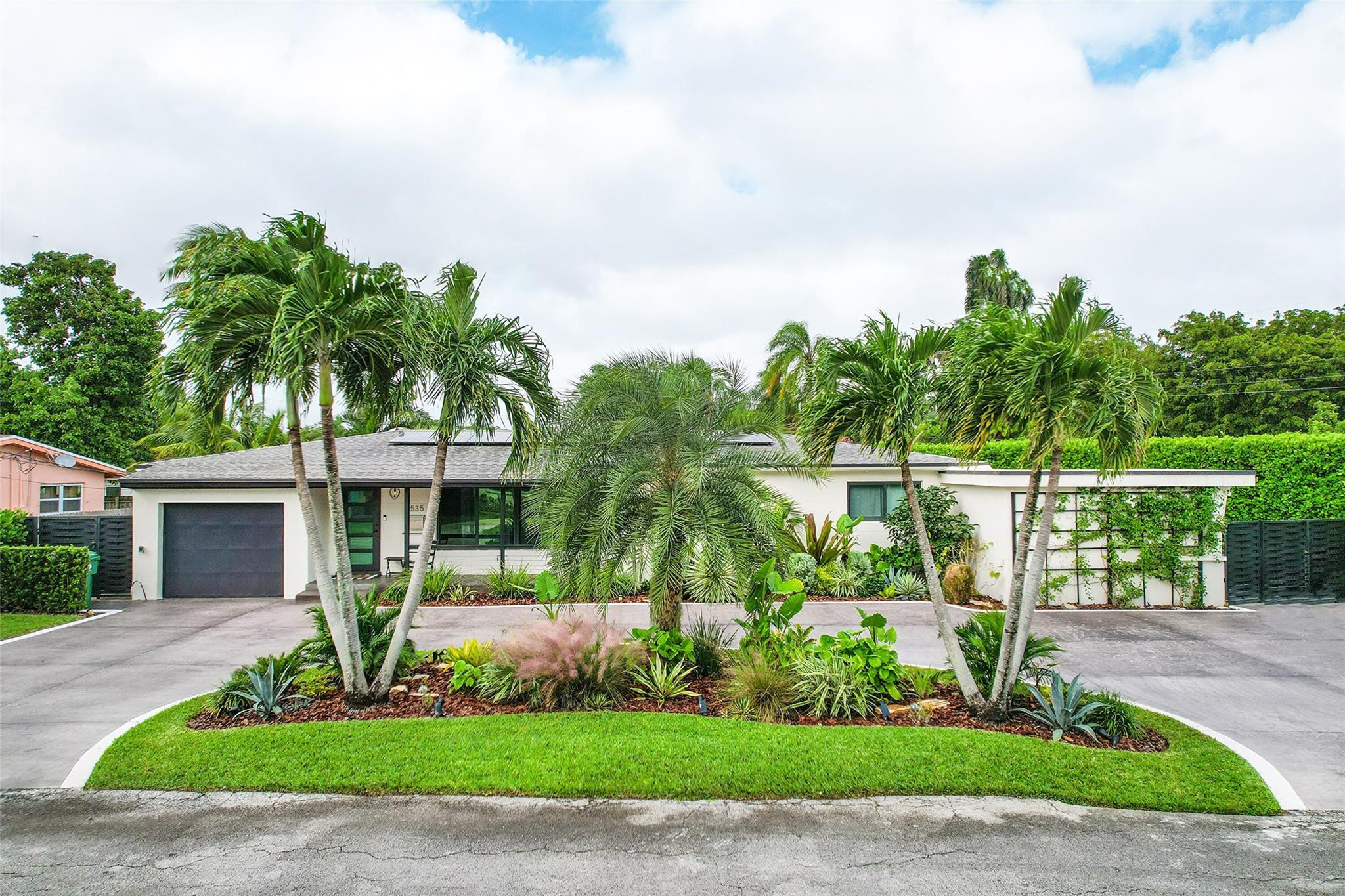 535 Northeast 113th Street Miami, FL 33161 - Photo 1 of 47 Welcome Home!