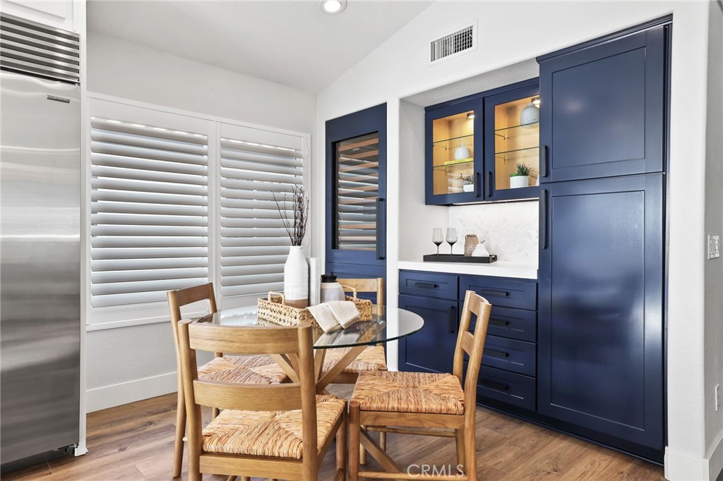 15 Santa Lucia Dana Point, CA 92629 - Photo 17 of 53 Bar area off of the kitchen