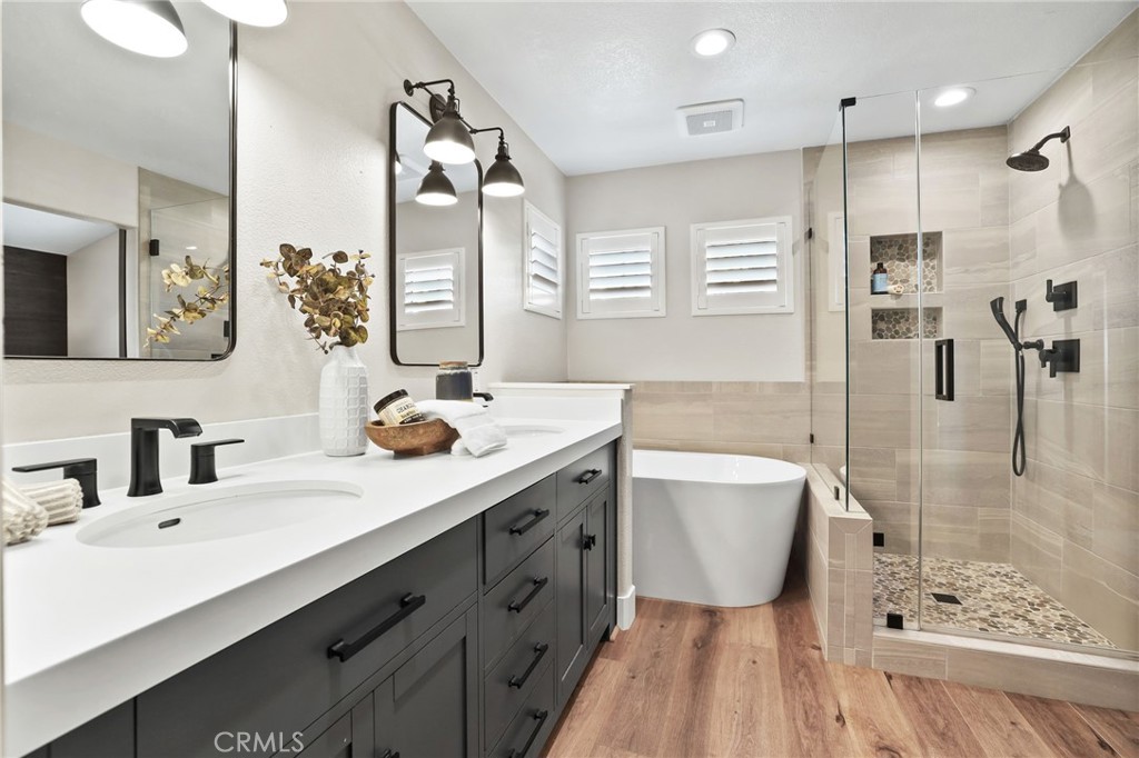 15 Santa Lucia Dana Point, CA 92629 - Photo 24 of 53 Primary bathroom