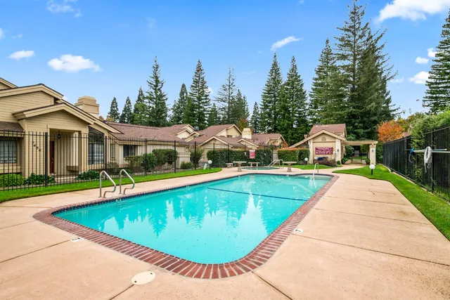 $449,900 | 7561 Creekridge Lane, Citrus Heights, CA 95610