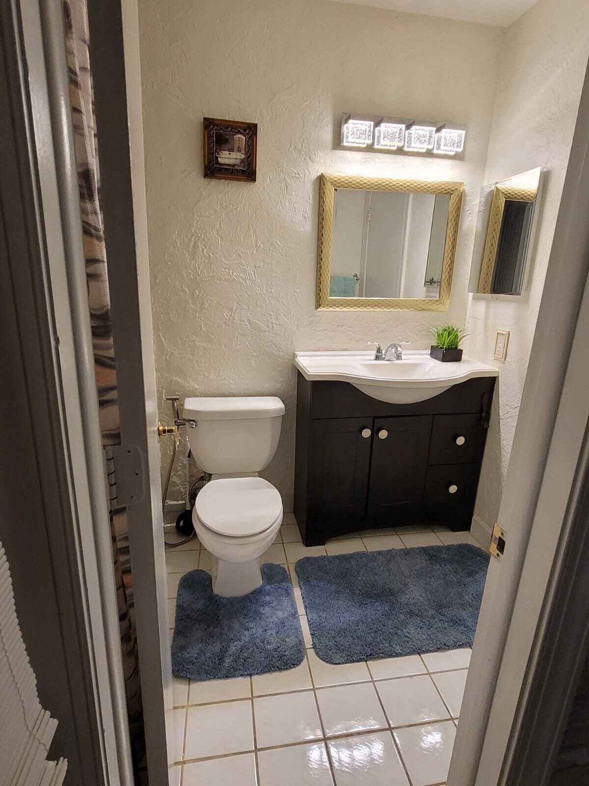 7200 Northwest 2nd Avenue, Unit 19 Boca Raton, FL 33487 - Photo 16 of 38 Upstairs Bathroom