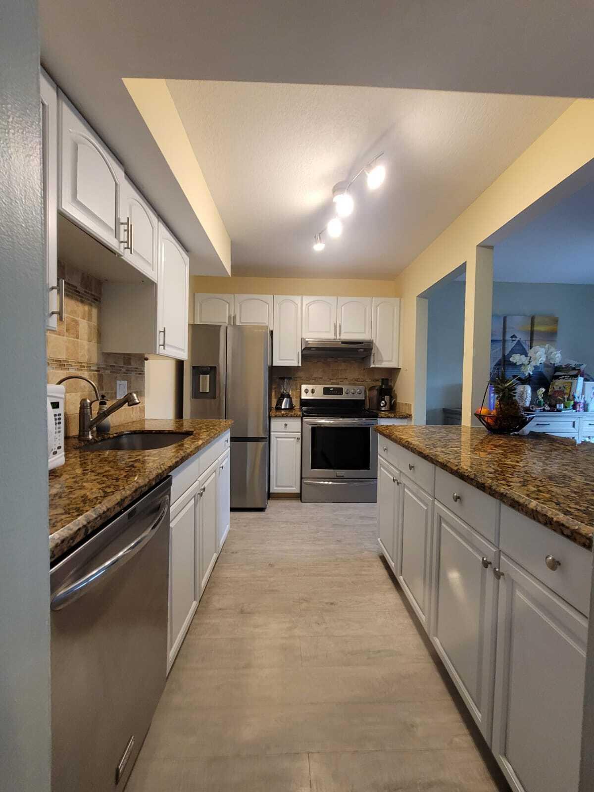 7200 Northwest 2nd Avenue, Unit 19 Boca Raton, FL 33487 - Photo 5 of 38 Kitchen 3