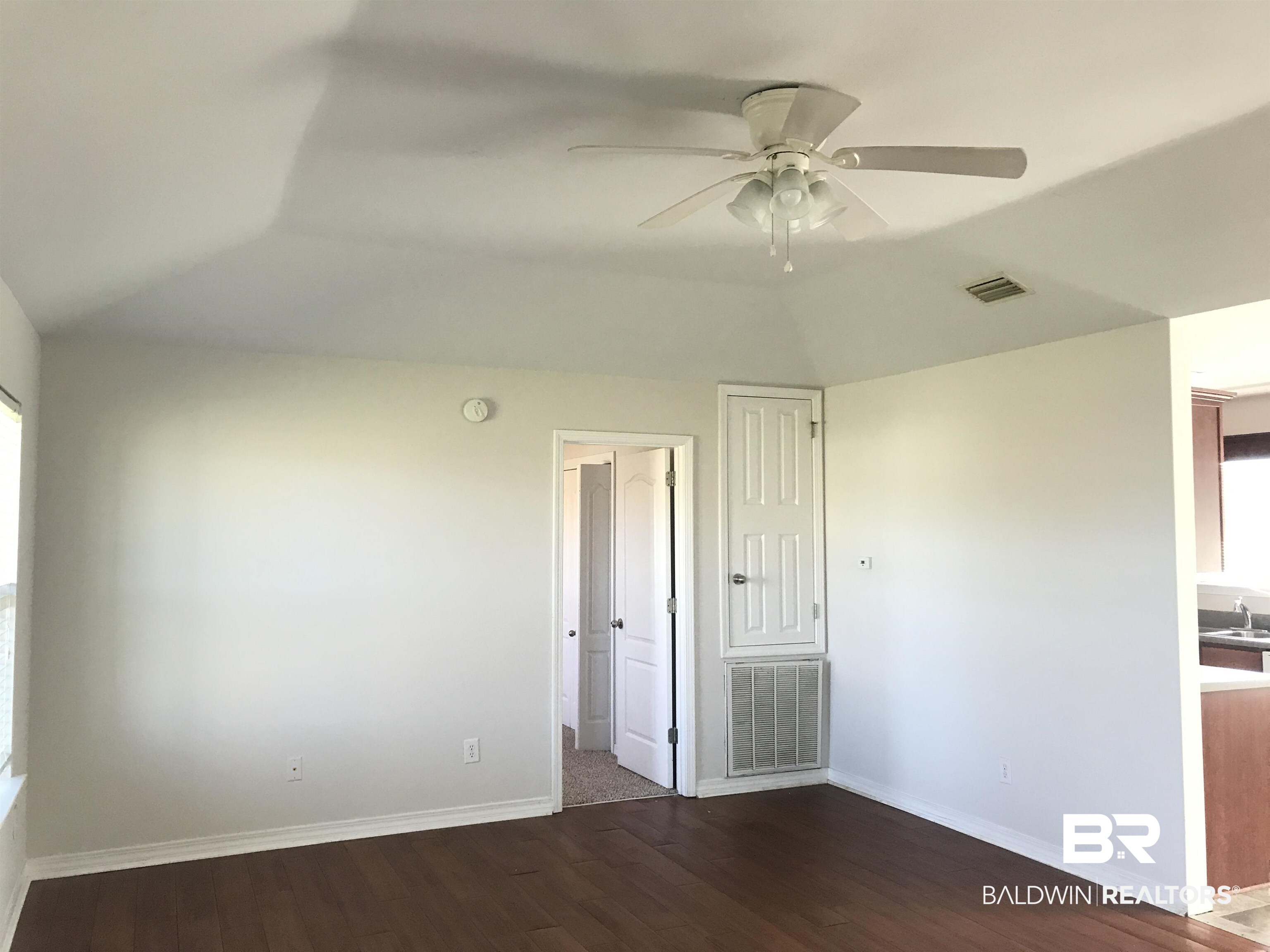 7694 Broome Court Theodore, AL 36582 - Photo 2 of 19 Living Room