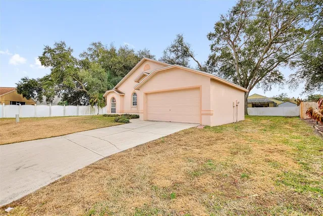 $247,000 | 5750 Harbor Isle Boulevard, Winter Haven, FL 33884