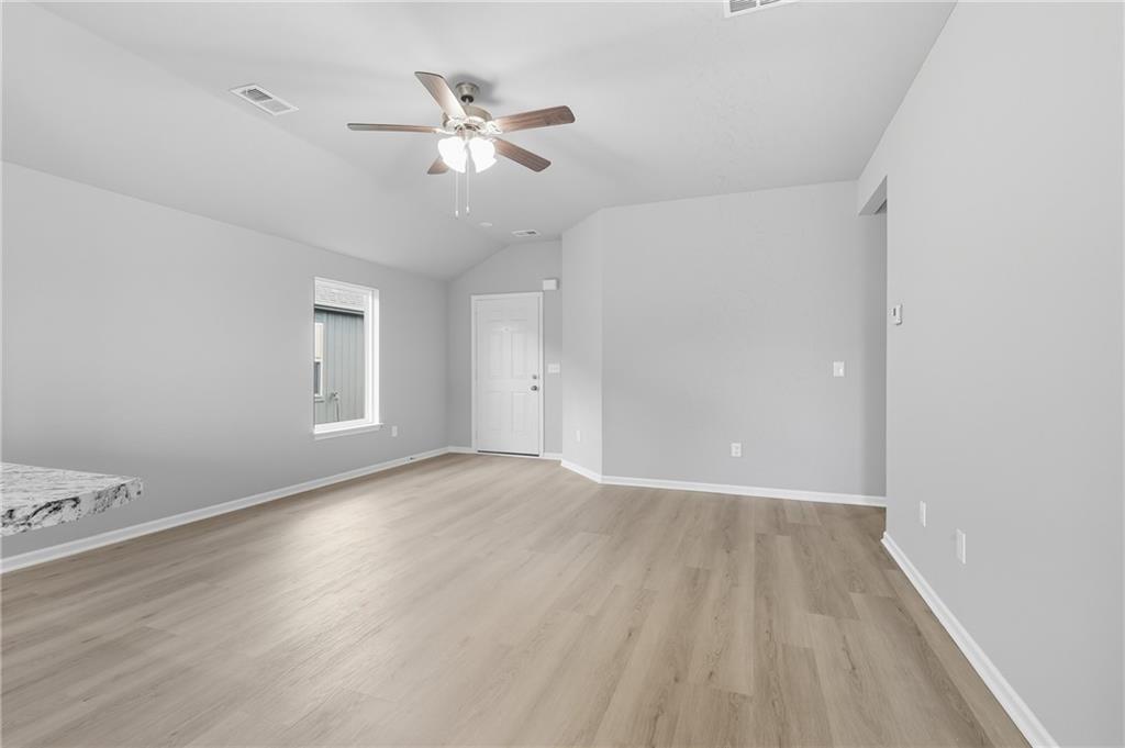 20361 West 194th Terrace Spring Hill, KS 66083 - Photo 2 of 10