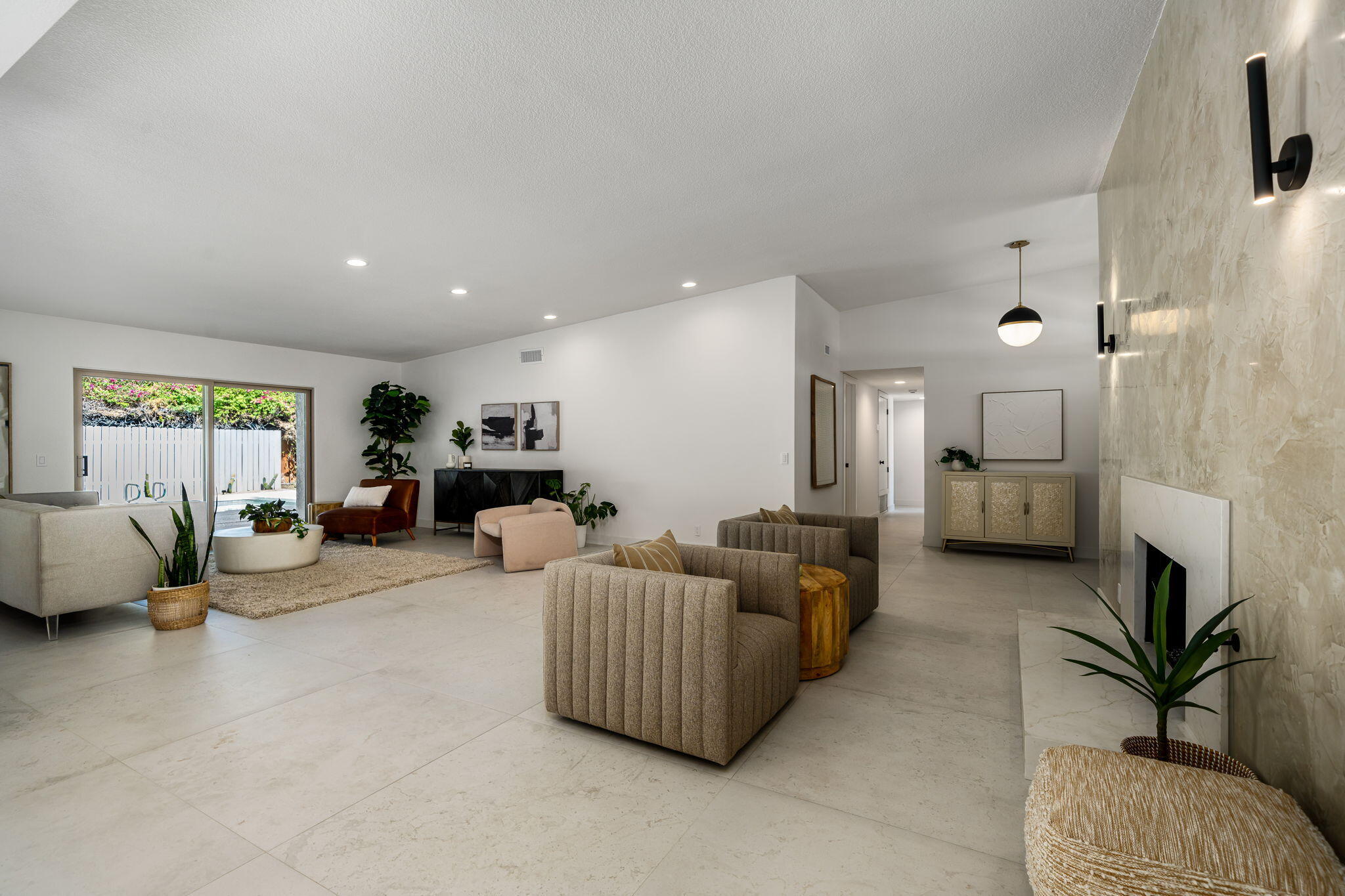 48335 Alan Circle Palm Desert, CA 92260 - Photo 9 of 33 21-web-or-mls-TKAlan_OPMG_0725_021