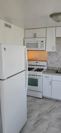 $1,195 | 3626 Western Avenue, Unit B, Park Forest, IL 60466