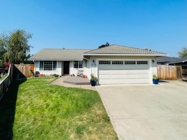 1775 Jessica Circle Central Point, OR 97502 - Photo 1 of 38 pic6