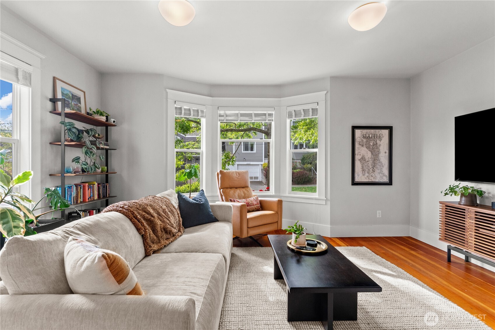 4420 Dayton Avenue North, Unit 2 Seattle, WA 98103 - Photo 13 of 32