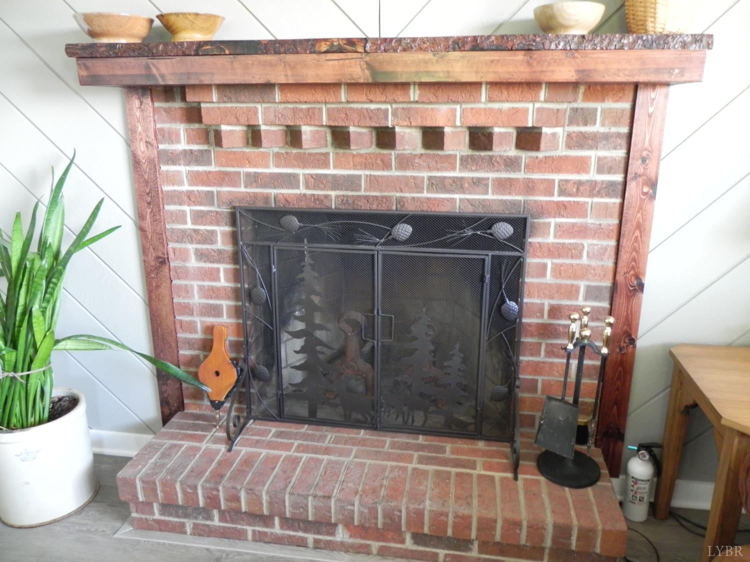 3432 Bibee Road Gretna, VA 24557 - Photo 10 of 21 Gallery Image 10