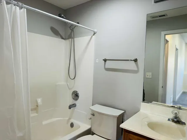 $2,700 | 425 Claire Avenue, Romeoville, IL 60446