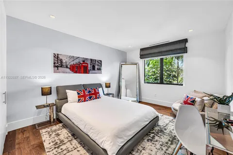 $4,800,000 | 7501 Coquina Drive, North Bay Village, FL 33141