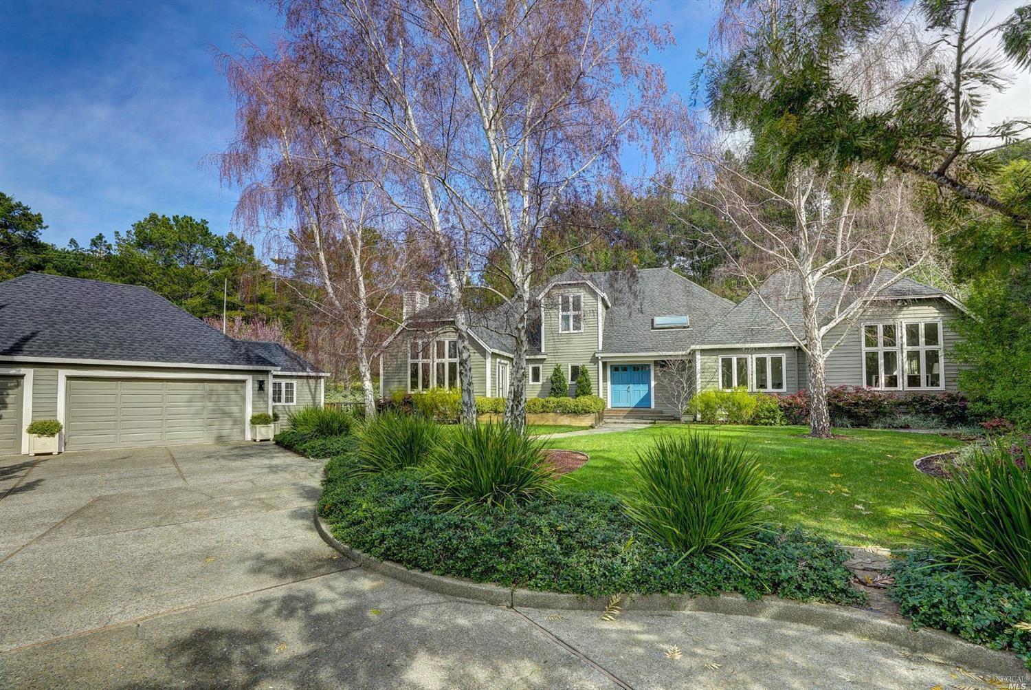 9 Bay Way San Rafael, CA 94901 - Photo 1 of 1 front view of house with a yard