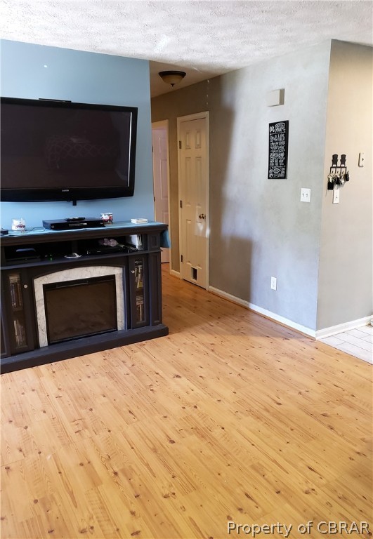8915 Marlfield Road Gloucester, VA 23061 - Photo 5 of 33