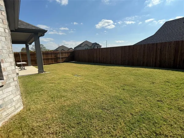 $1,995 | 401 Forsyth Drive, Princeton, TX 75407