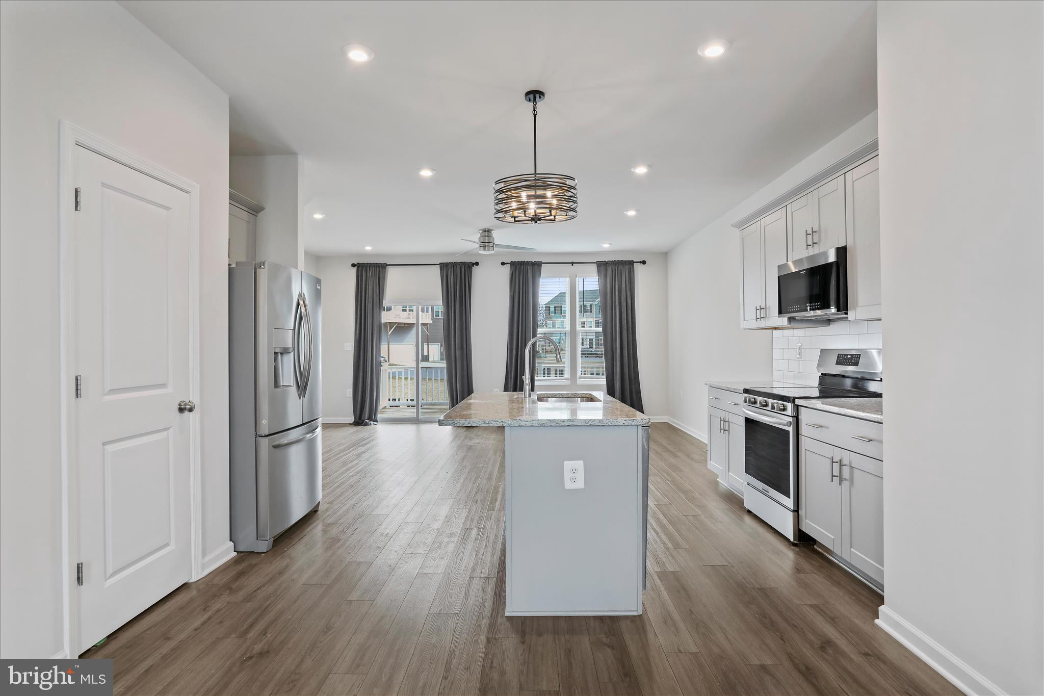 135 Presidents Pointe Avenue Ranson, WV 25438 - Photo 17 of 45