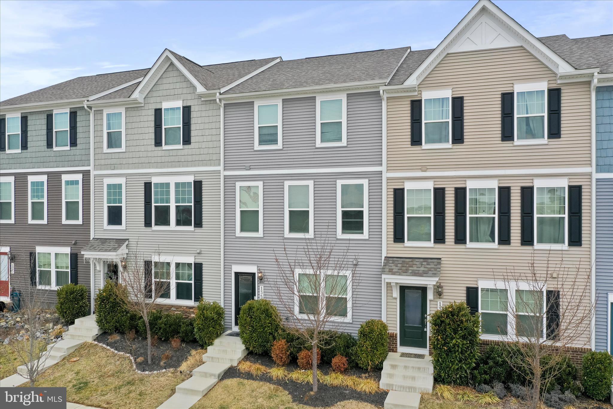 135 Presidents Pointe Avenue Ranson, WV 25438 - Photo 3 of 45