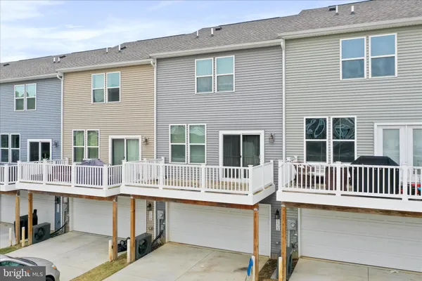 $359,000 | 135 Presidents Pointe Avenue, Ranson, WV 25438