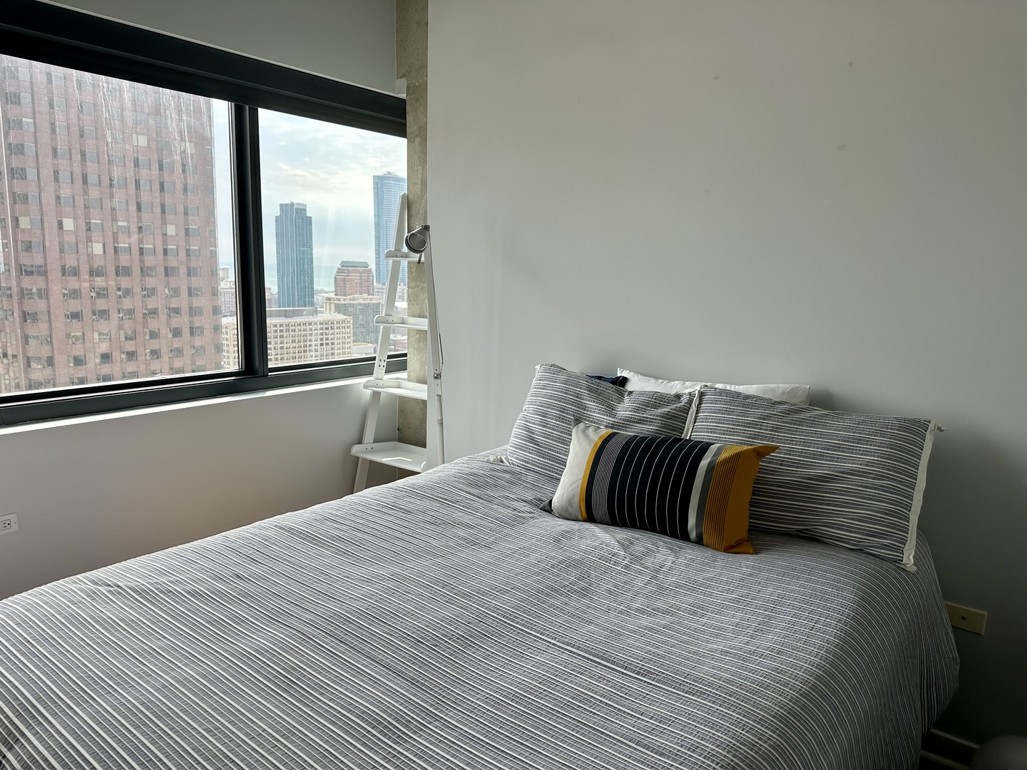Undisclosed Address Chicago, IL 60607 - Photo 12 of 33