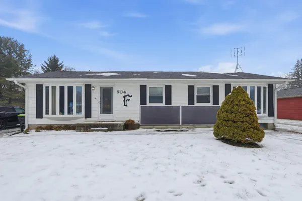 $315,000 | 804 East High Street, Greenville, MI 48838