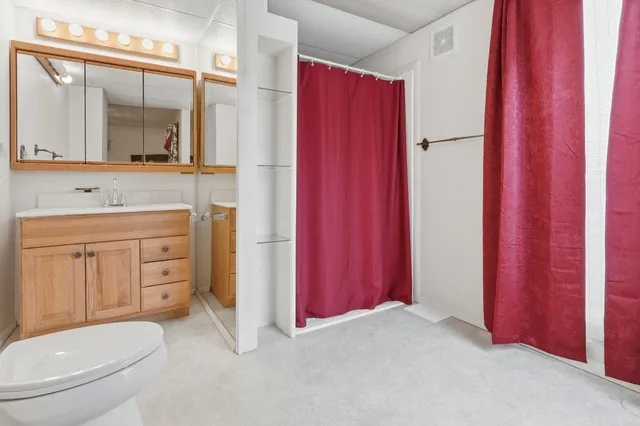 $350,000 | 804 East High Street, Greenville, MI 48838