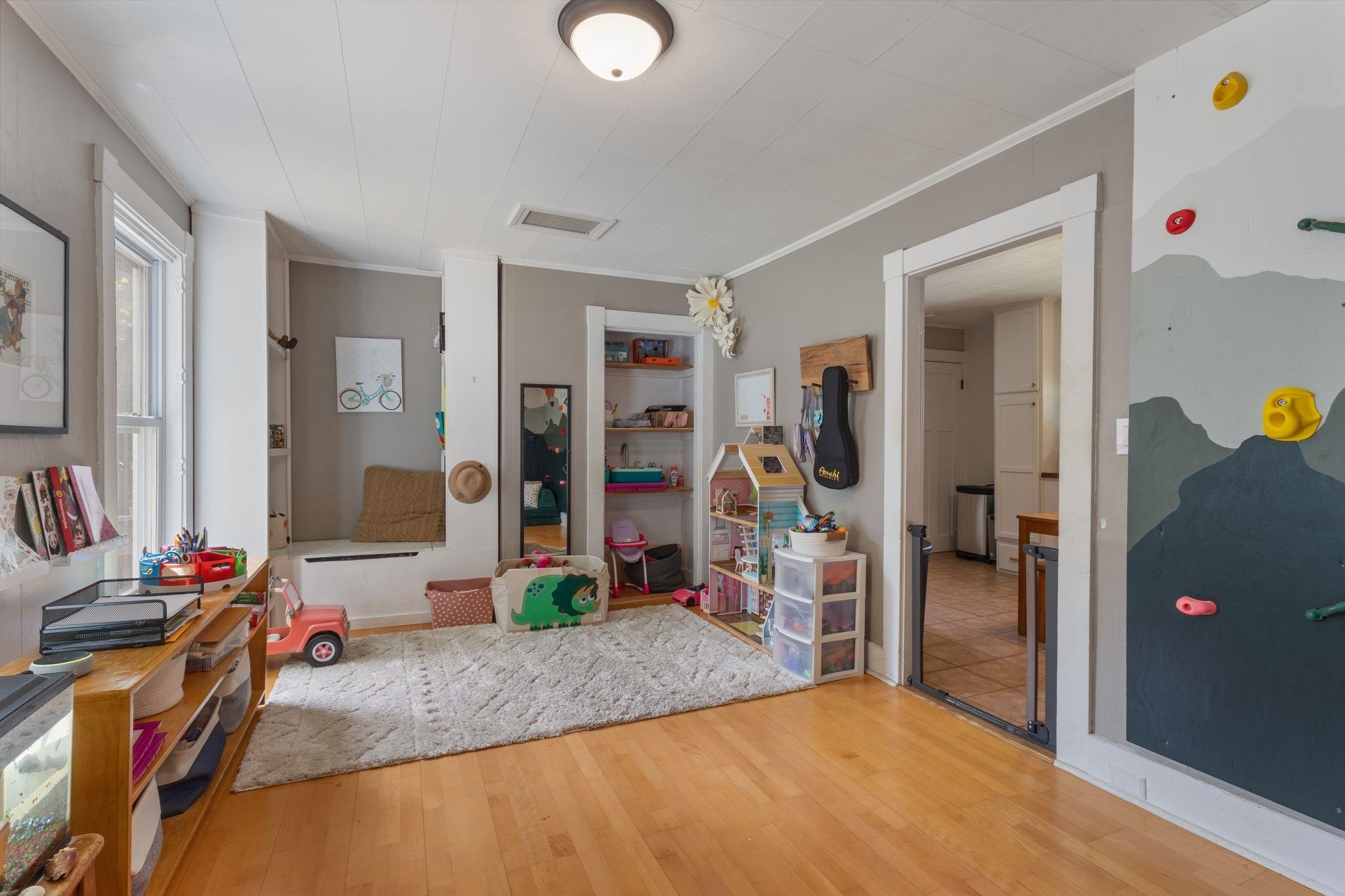 14 Harvard Street Exeter, NH 03833 - Photo 16 of 60