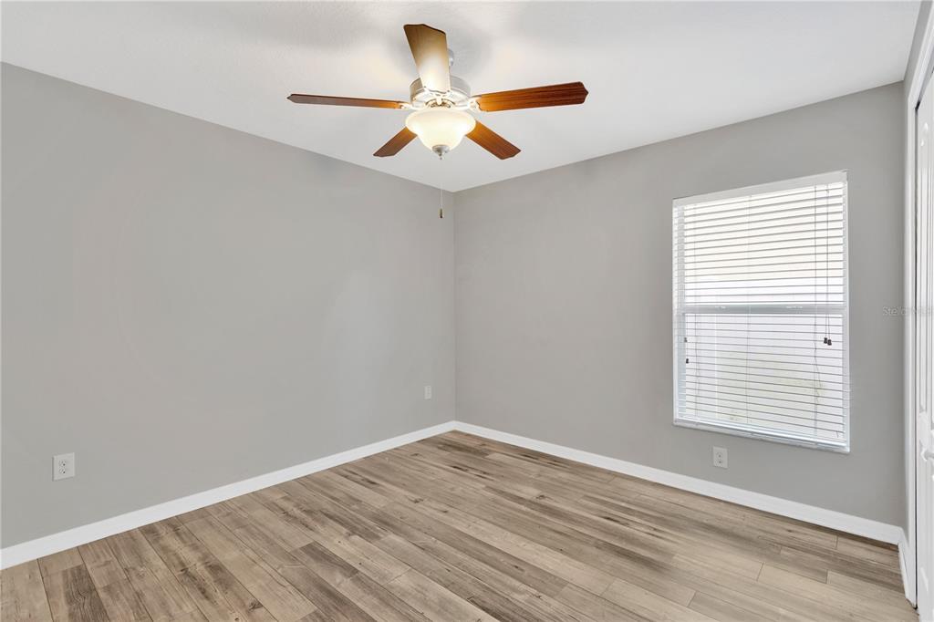 8529 Hunters Fork Loop Ruskin, FL 33573 - Photo 13 of 27