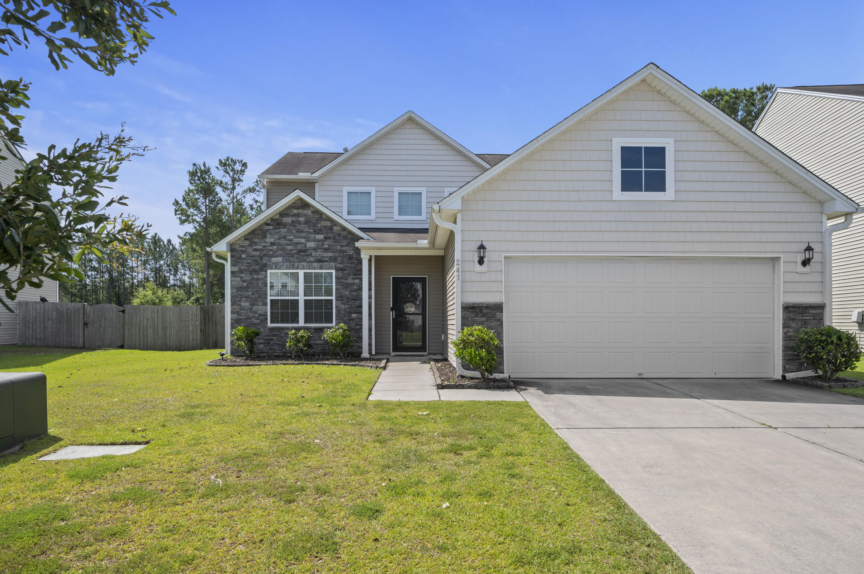 241 Decatur Drive Summerville, SC 29486 - Photo 1 of 25 DSC_3149