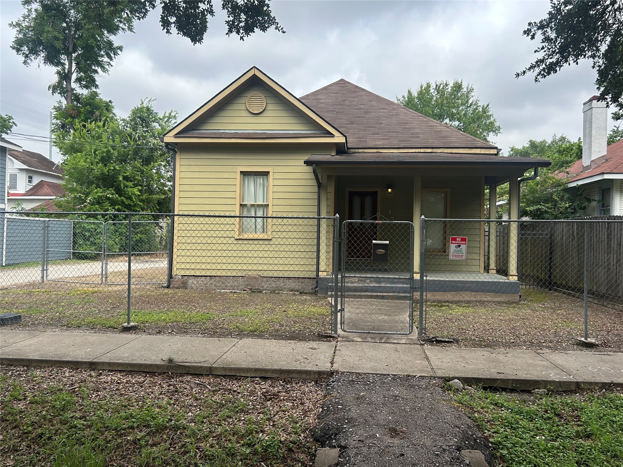 16 Stiles Street Houston, TX 77011 - Photo 1 of 15