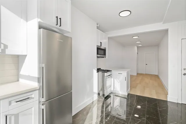 $3,073 | 216 Madison Street, Unit 5, Hoboken, NJ 07030