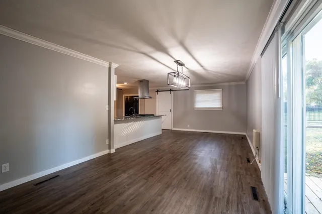 $199,900 | 1104 East Poplar Street, Herrin, IL 62948