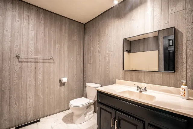 $199,900 | 1104 East Poplar Street, Herrin, IL 62948