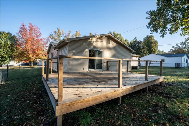 $199,900 | 1104 East Poplar Street, Herrin, IL 62948