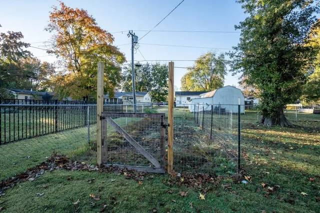 $199,900 | 1104 East Poplar Street, Herrin, IL 62948