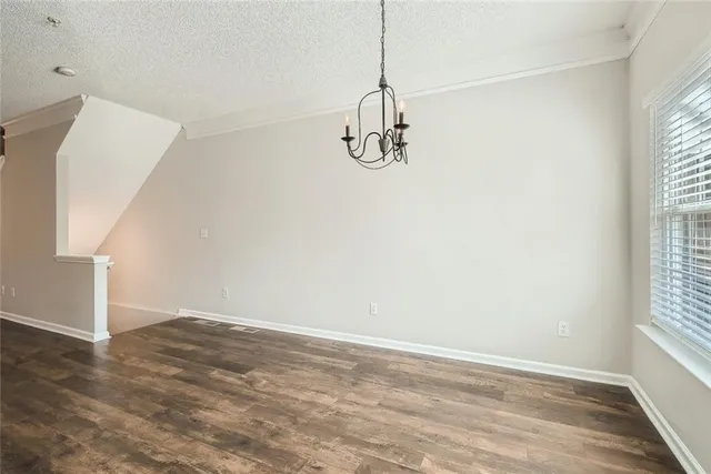 $2,000 | 707 Breeze Lane, Woodstock, GA 30188